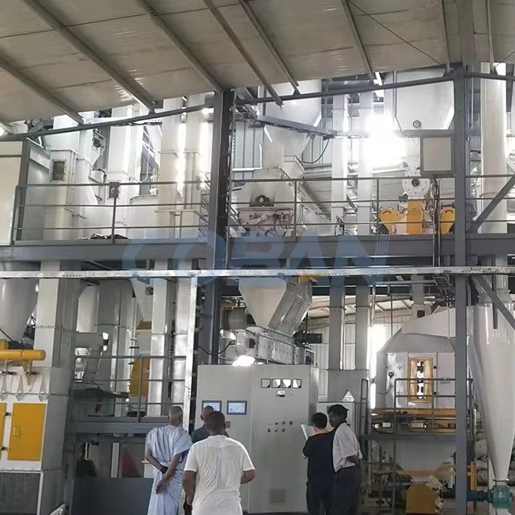 Large capacity livestock feed pellet machine processing cattle feed materials